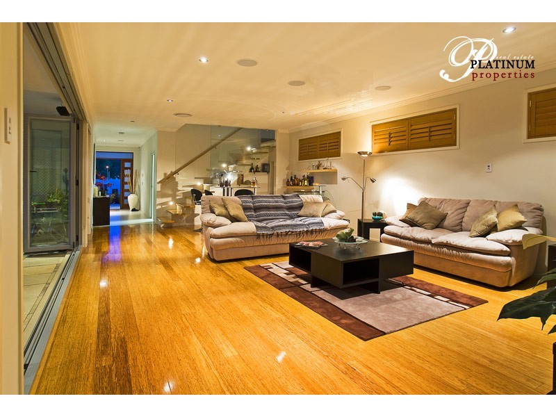 45 Costa Del Sol, Runaway Bay QLD 4216