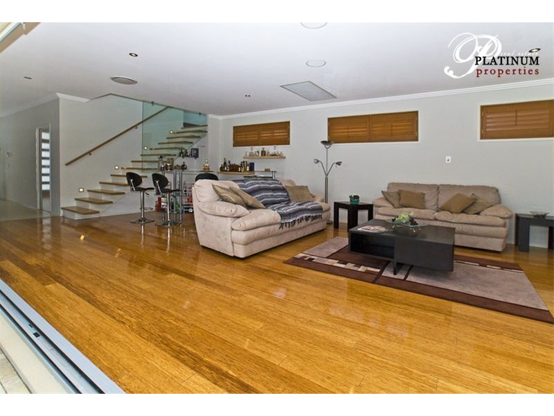 45 Costa Del Sol, Runaway Bay QLD 4216