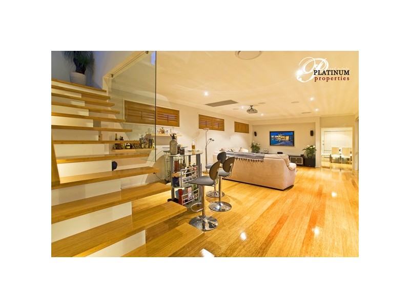 45 Costa Del Sol, Runaway Bay QLD 4216