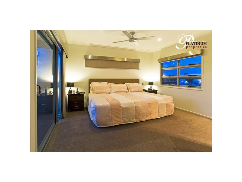 45 Costa Del Sol, Runaway Bay QLD 4216