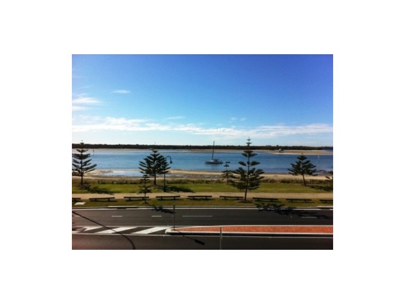 Level 3 8/402 Marine Parade, Biggera Waters QLD 4216