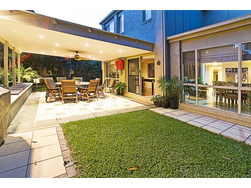 44 Crestwood Drive, Molendinar QLD 4214