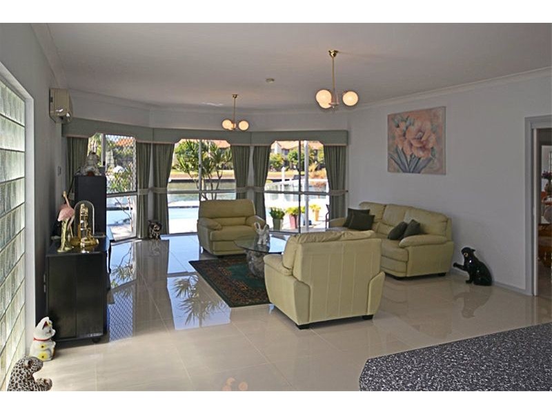 28 Sundance Way, Runaway Bay QLD 4216