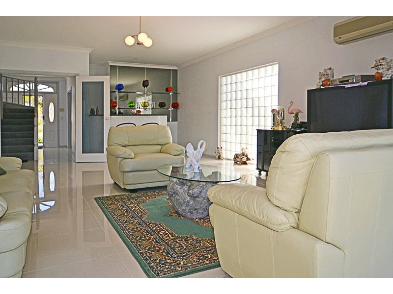 28 Sundance Way, Runaway Bay QLD 4216