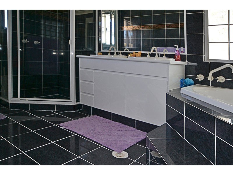 28 Sundance Way, Runaway Bay QLD 4216