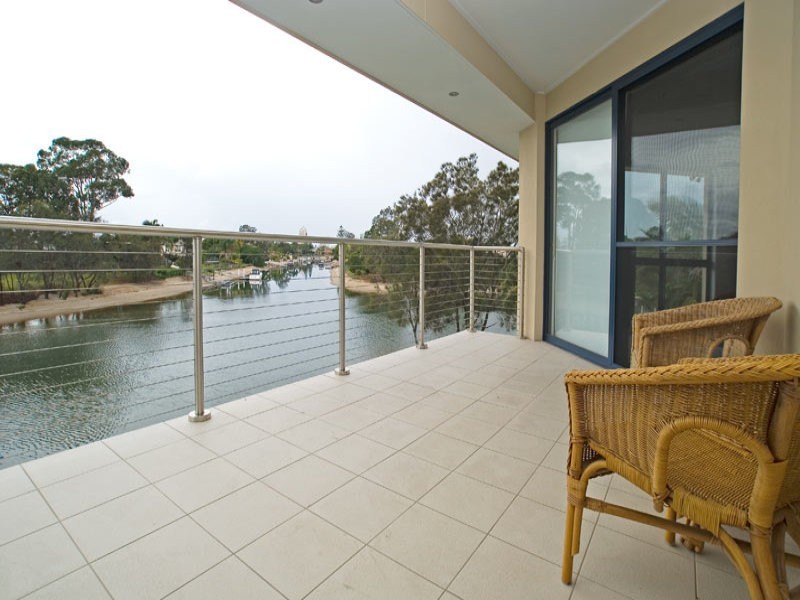 63 Bermuda, Broadbeach QLD 4218