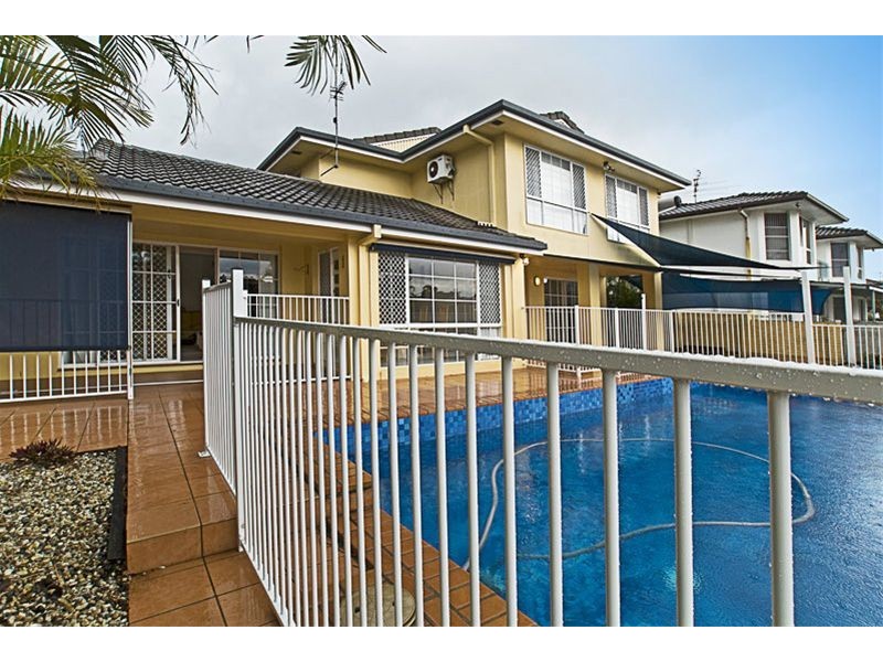 52 Oxley Drive, Paradise Point QLD 4216