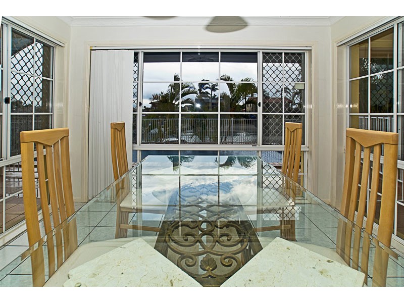 52 Oxley Drive, Paradise Point QLD 4216