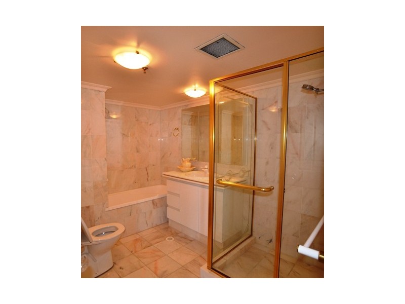 65/5 Bayview Street, Runaway Bay QLD 4216