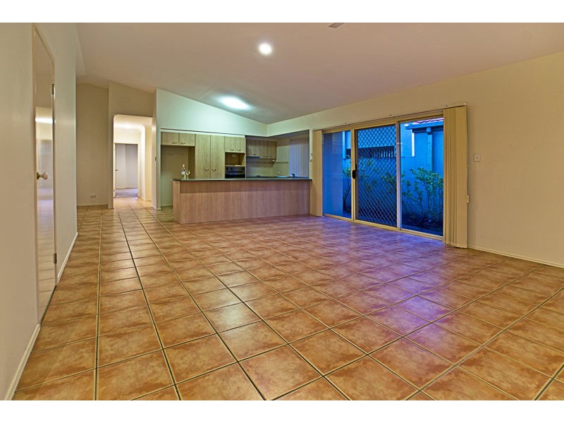 22 Wandilla Drive, Helensvale QLD 4212