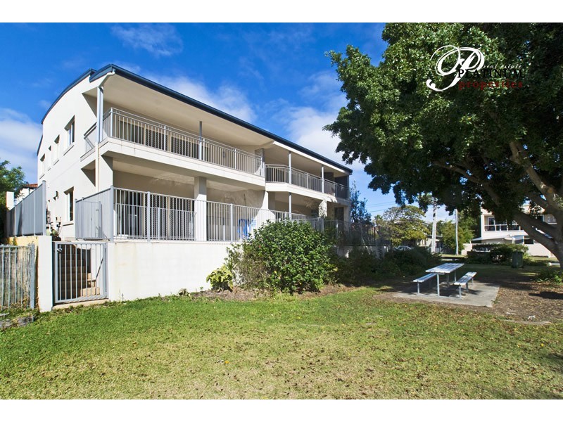 2/3 Joseph Street, Runaway Bay QLD 4216