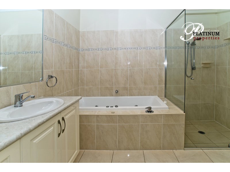 2/3 Joseph Street, Runaway Bay QLD 4216