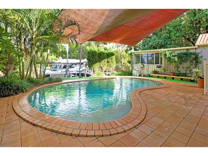 6 Cabarita Street, Biggera Waters QLD 4216