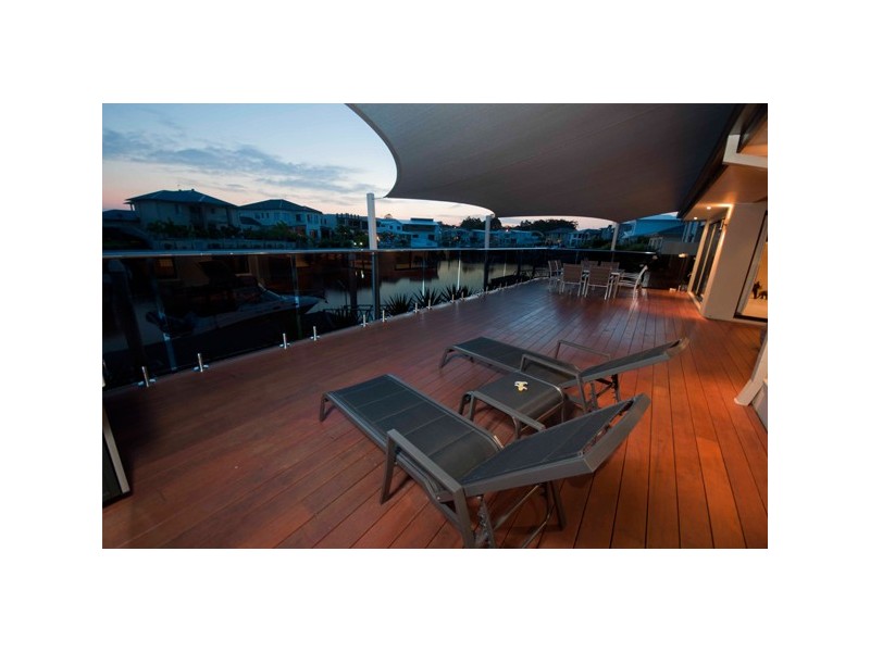 103 Compass Drive, Biggera Waters QLD 4216
