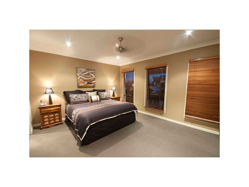 103 Compass Drive, Biggera Waters QLD 4216