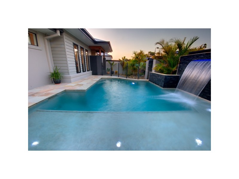 103 Compass Drive, Biggera Waters QLD 4216