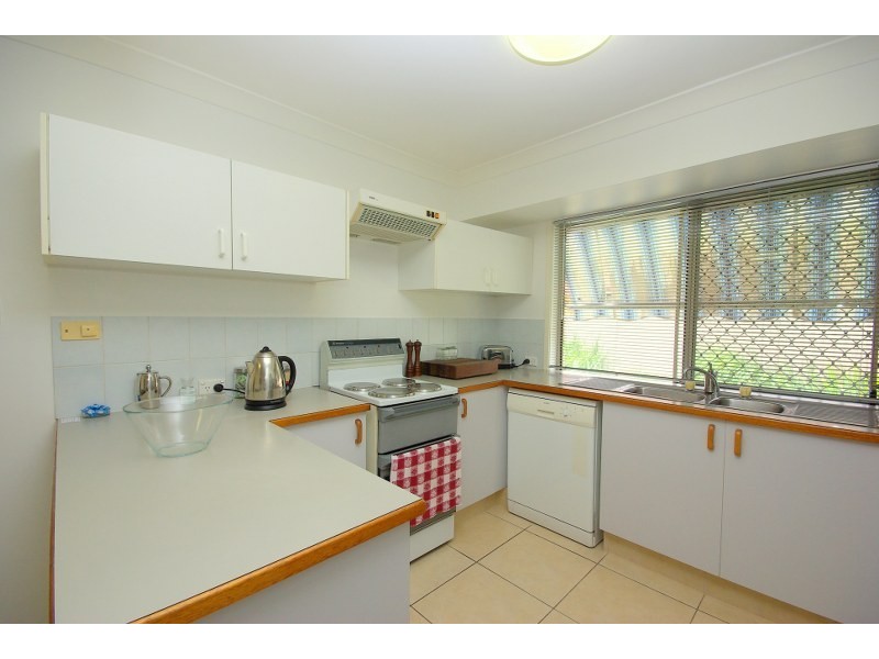 1/120 Oxley Drive, Paradise Point QLD 4216