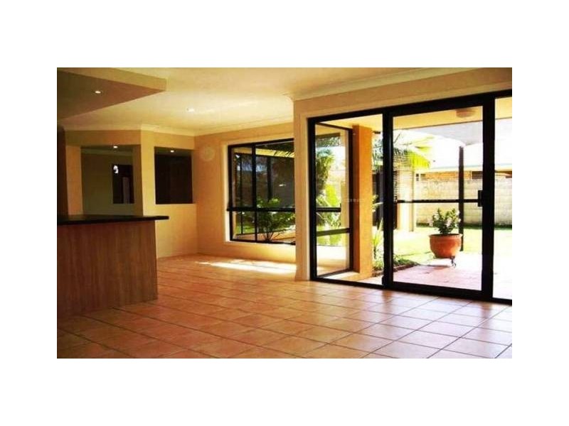 7 The Parade, Monterey Keys QLD 4212