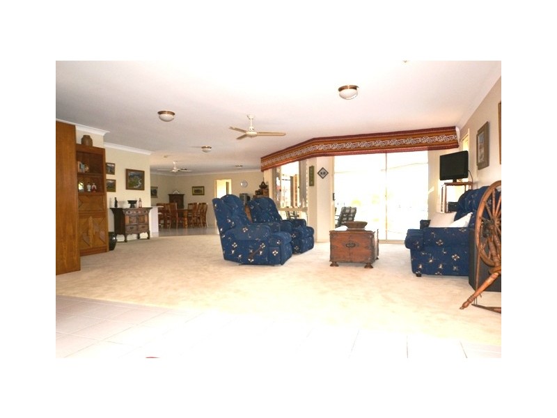 34 Nirvana Street, Runaway Bay QLD 4216