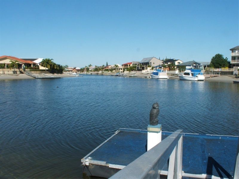 34 Oxley Drive, Paradise Point QLD 4216