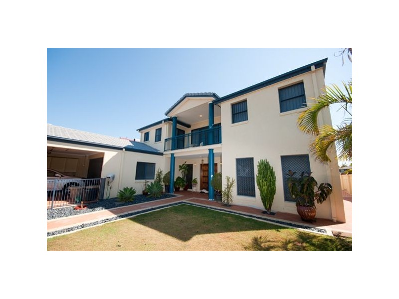34 Oxley Drive, Paradise Point QLD 4216