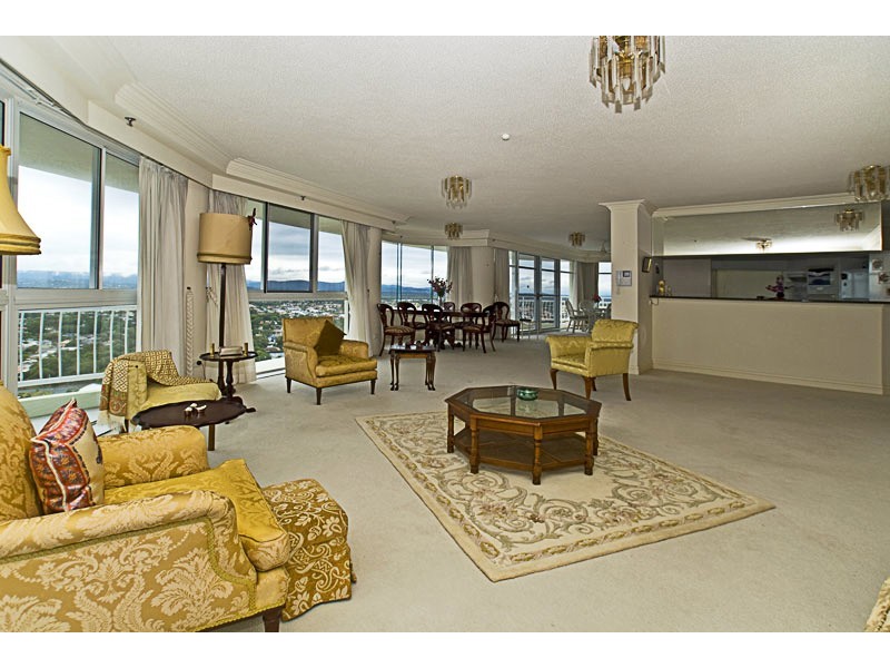 27D/5 Bayview Street, Runaway Bay QLD 4216