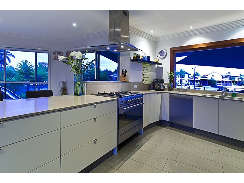 62 Midnight Court, Runaway Bay QLD 4216