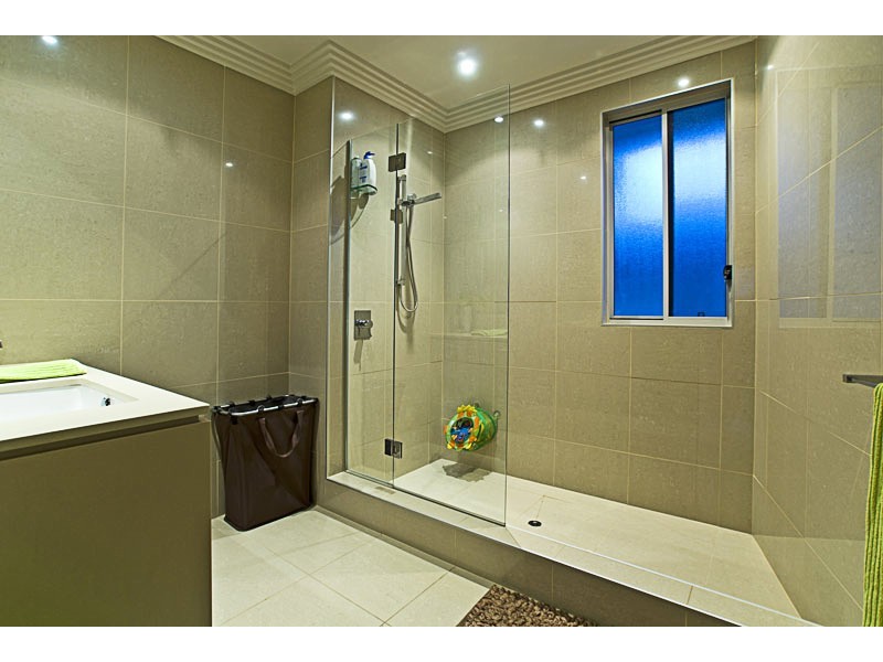 62 Midnight Court, Runaway Bay QLD 4216