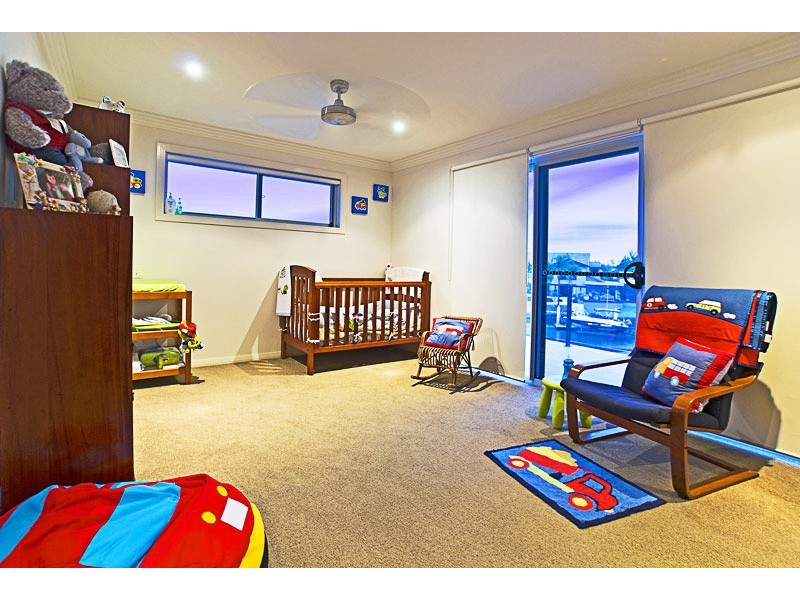 62 Midnight Court, Runaway Bay QLD 4216