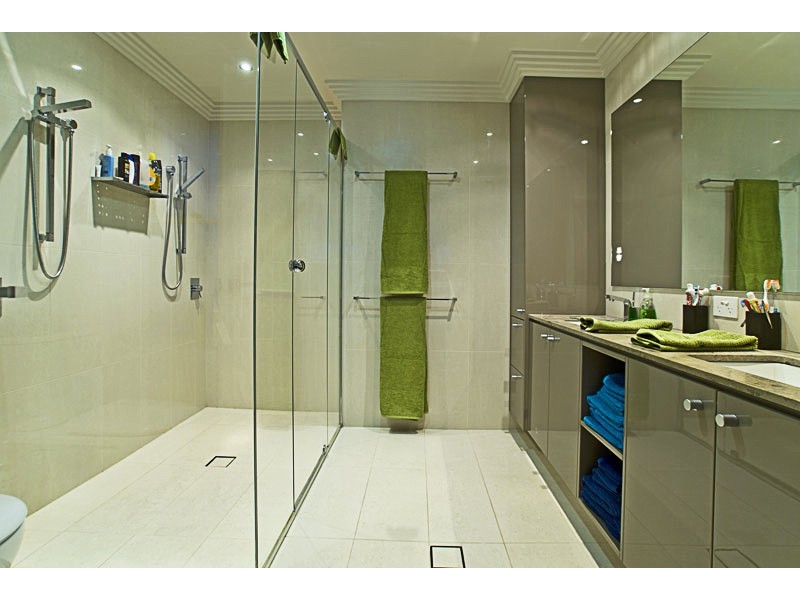 62 Midnight Court, Runaway Bay QLD 4216