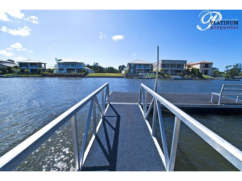 25 Mandolin Avenue, Hope Island QLD 4212