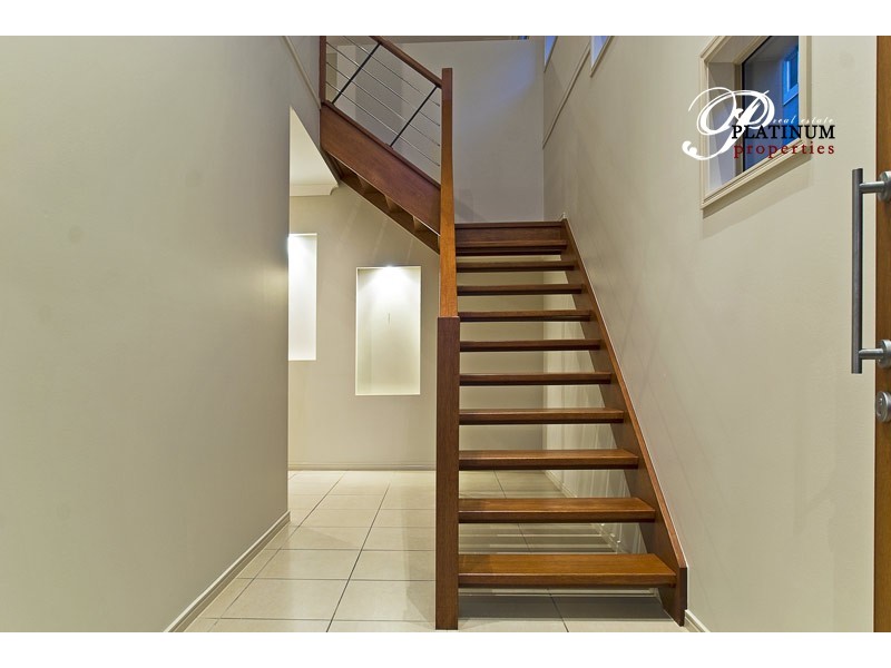 34 River Links BVD. East, Helensvale QLD 4212