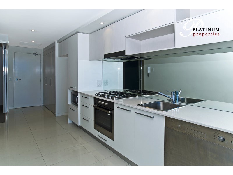 202/430 Marine Parade, Biggera Waters QLD 4216