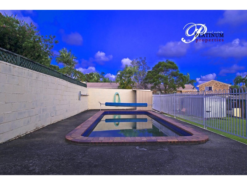 17 Cotlew Street, Southport QLD 4215