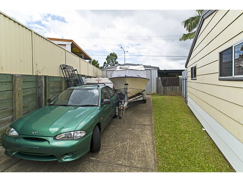 33 Windsor Place, Molendinar QLD 4214