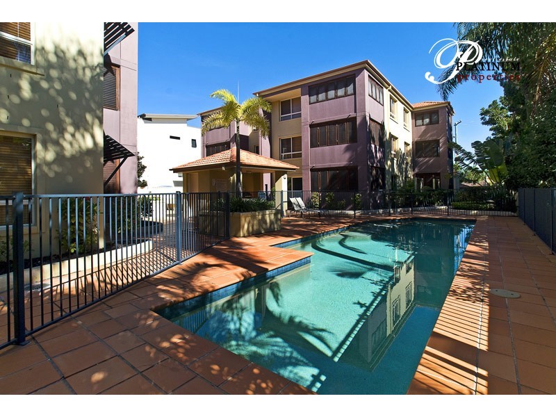 7/89 Bayview Street, Runaway Bay QLD 4216