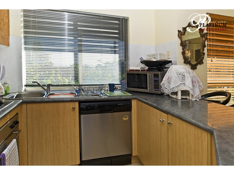 7/89 Bayview Street, Runaway Bay QLD 4216