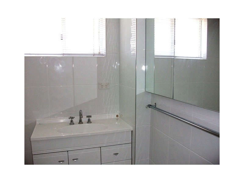 2/6 Vernia Place, Biggera Waters QLD 4216