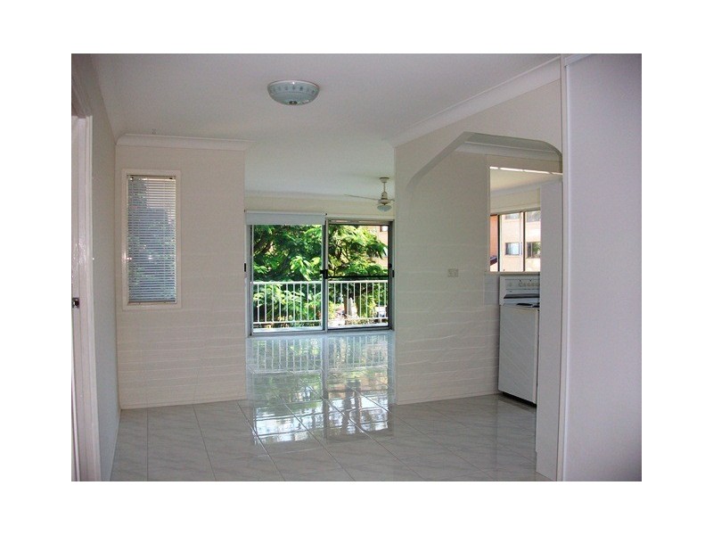 2/6 Vernia Place, Biggera Waters QLD 4216