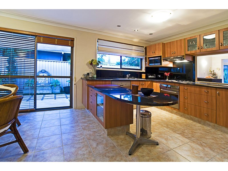 72 Bayview Street, Runaway Bay QLD 4216