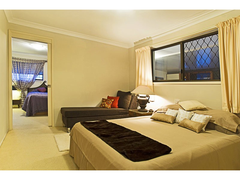 72 Bayview Street, Runaway Bay QLD 4216