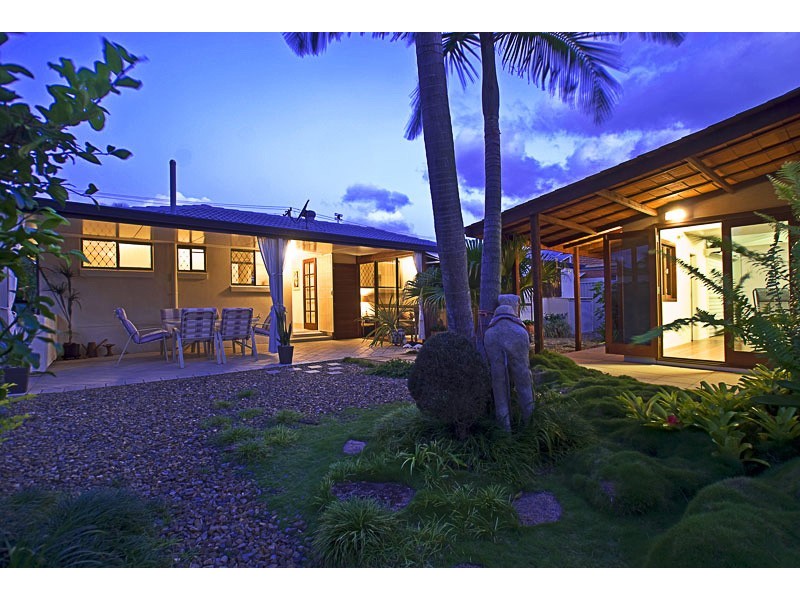 72 Bayview Street, Runaway Bay QLD 4216