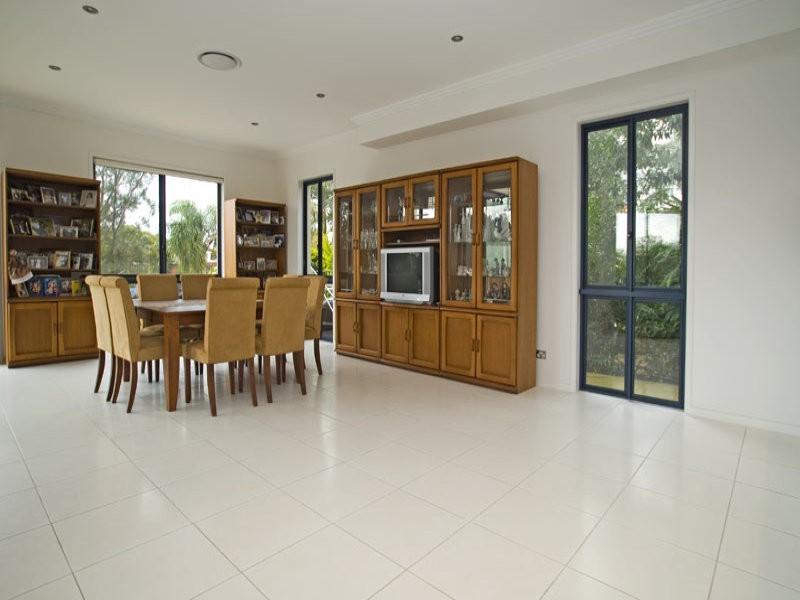 Broadbeach Waters QLD 4218