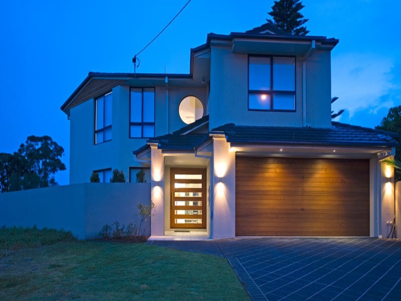 Broadbeach Waters QLD 4218