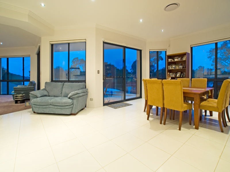 Broadbeach Waters QLD 4218