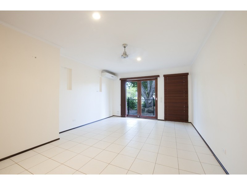 1/80 Kangaroo Avenue, Coombabah QLD 4216