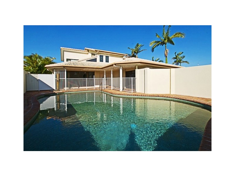 33 Seaspray Street, Paradise Point QLD 4216