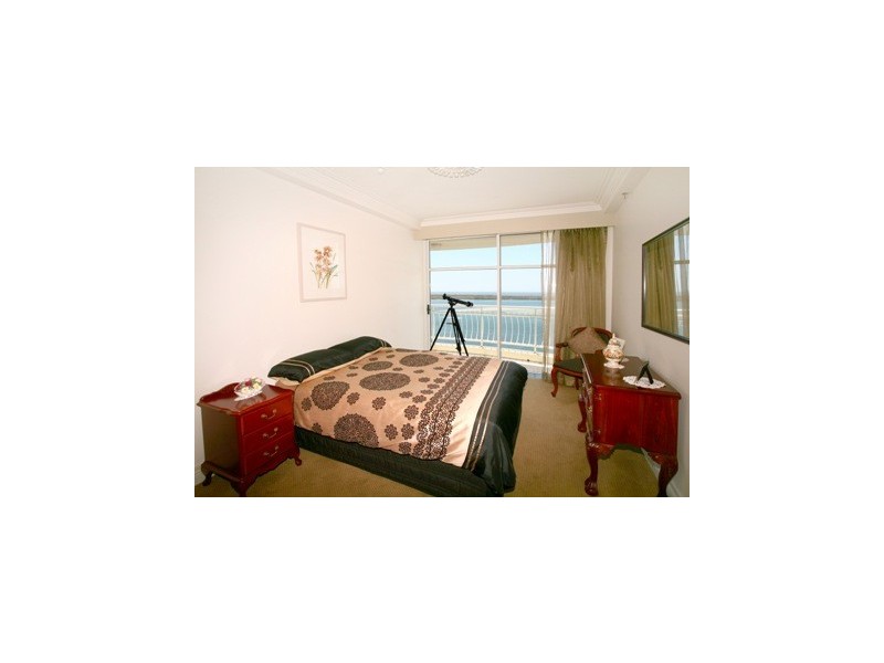 18B/5 Bayview Street, Runaway Bay QLD 4216