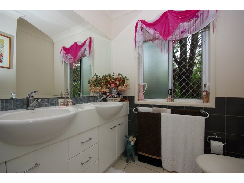 6/11 Eden Court, Nerang QLD 4211