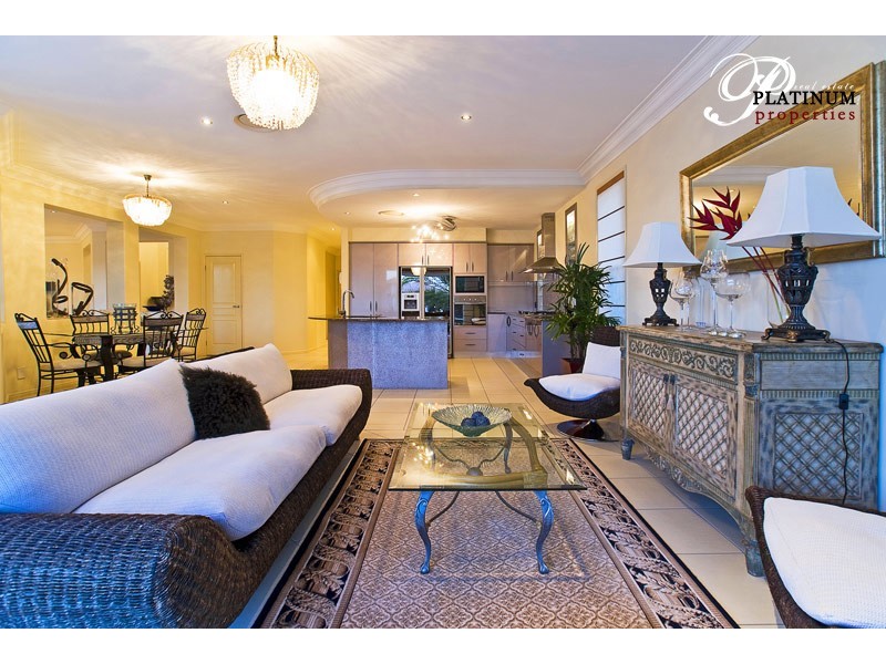 9 Pipers Point, Helensvale QLD 4212